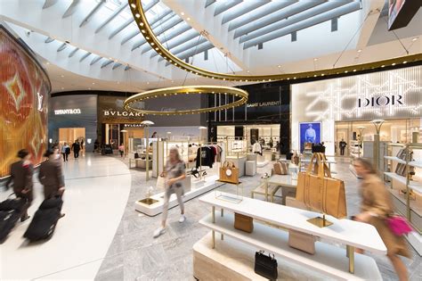 sydney airport luxury boutiques.